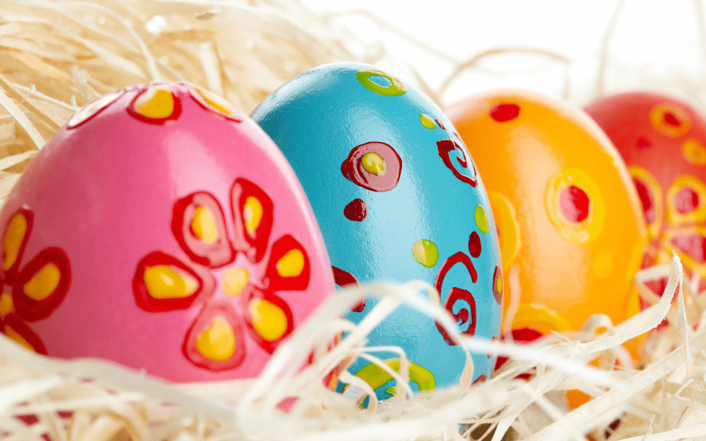 How To Make Your Own Easter Sensory Bin This Spring!