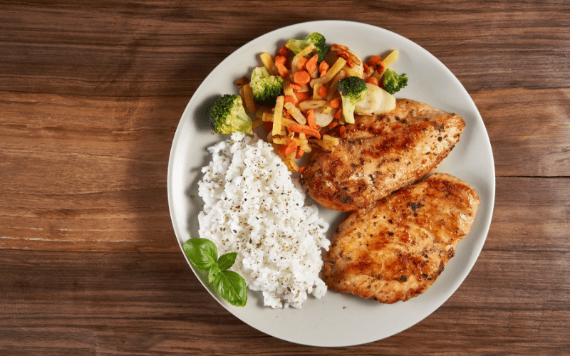 Valentine's Day recipe delicious chiken, veggies and white rice